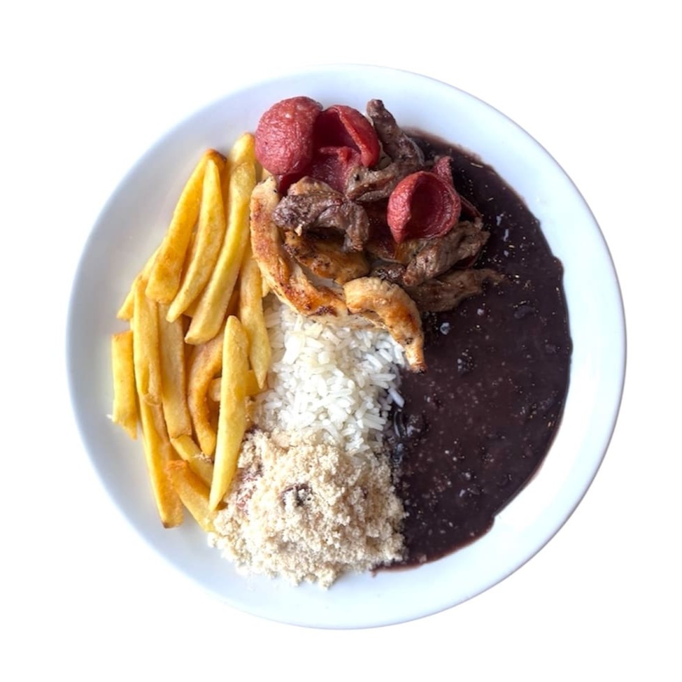 Acompanha arroz, feijão, batata frita e farofa