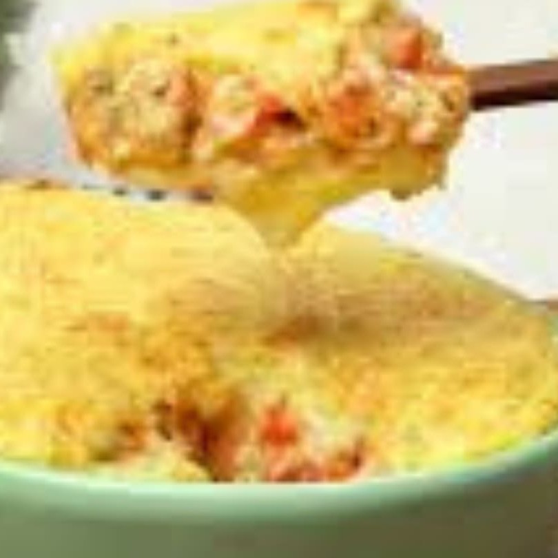 Delicioso e saboroso prato acompanha Arroz e Salada Verde