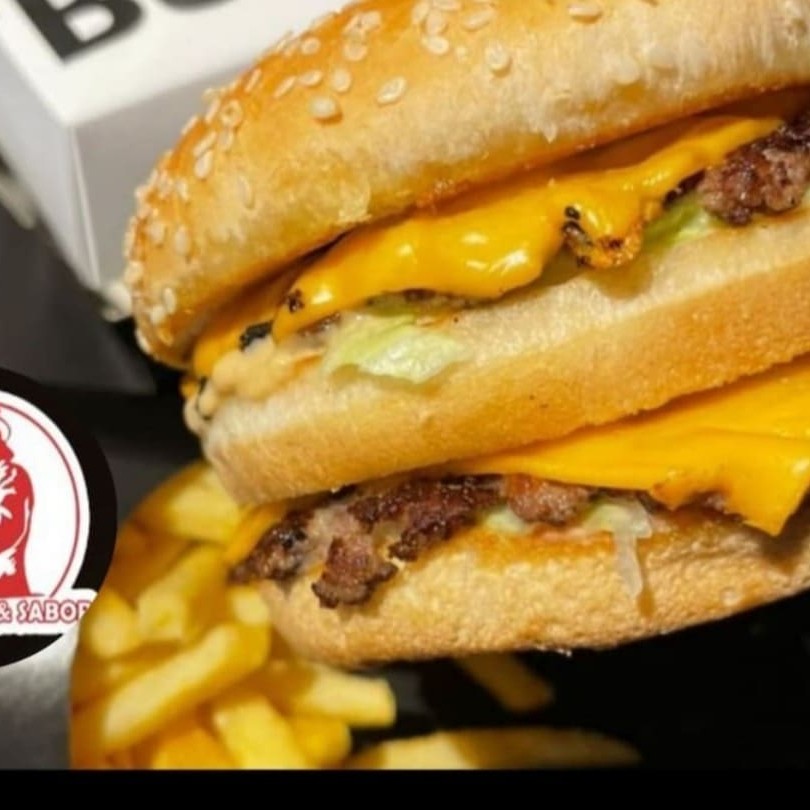 Pão com 2 carne bacon molho especial e alface