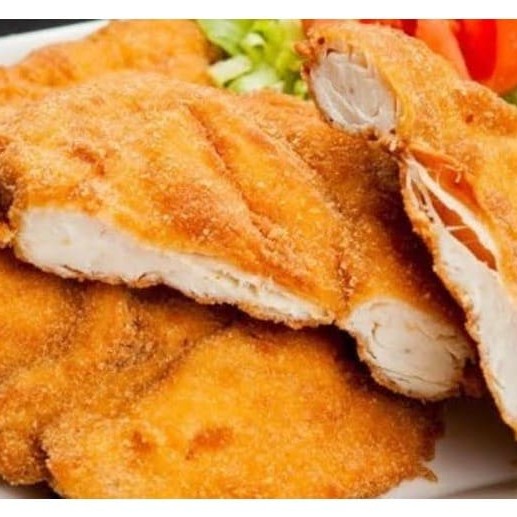 File de frango empanado e frito , acompanhado de arroz e mais uma guarnição a escolha