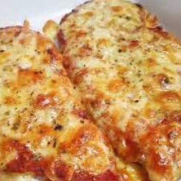 Acompanha arroz + guarniçao a escolher