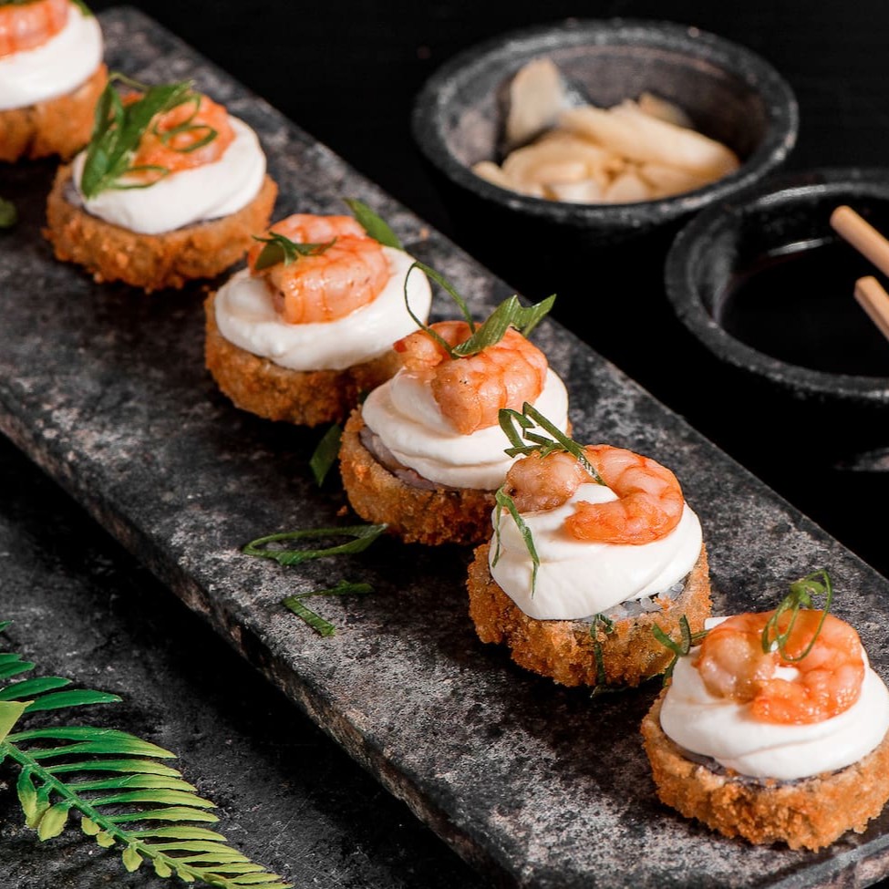 Hot filadelfia finalizado com cream cheese e camarão