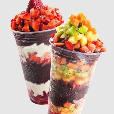 2 copos de 500ml com 4 acompanhamentos em cada _ Não enviamos complementos à parte.