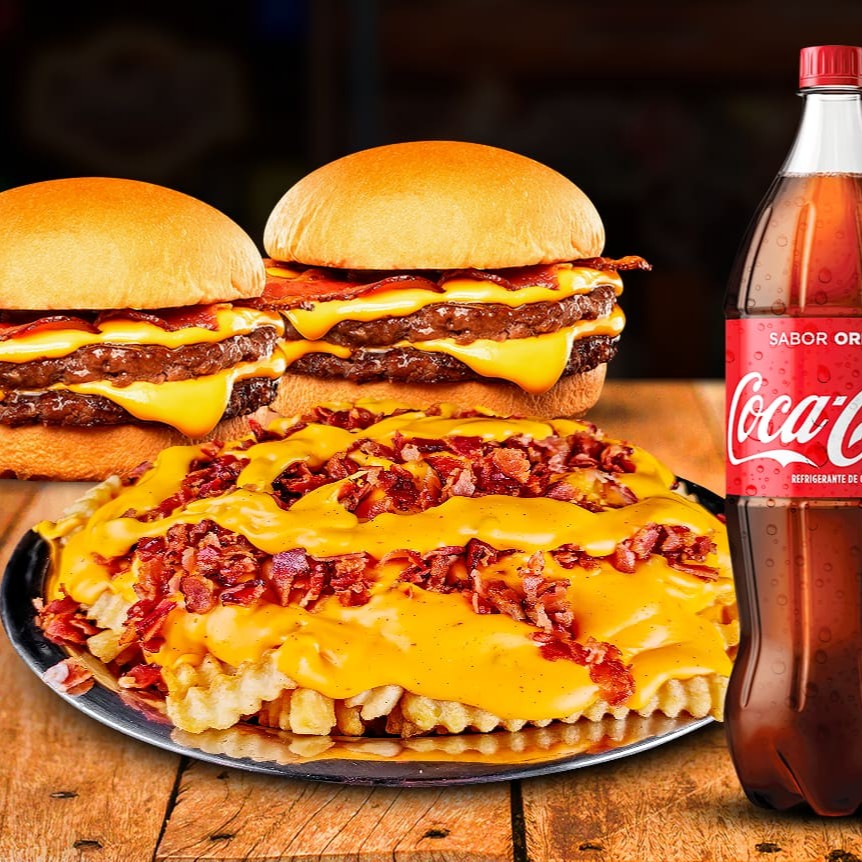 Promoção do nosso campeão de vendas, (Pão, 2 Blends de 100g prensado na chapa, cheddar cremoso e fatias de bacon). Mais uma batata média com cheddar cremoso e bacon e 1 coca de 1,5l.