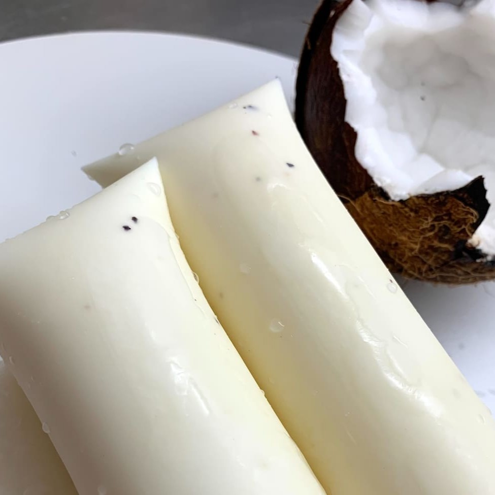 Nosso sacolé cremoso de Coco, na versão menor. 115g