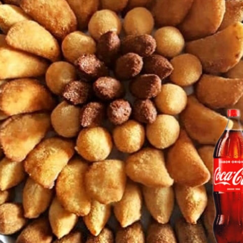 Bolinha de queijo, coxinha, bolinha de queijo com orégano, queijo com presunto, pizza (queijio com presunto e orégano), queijo com calabresa, misto (queijo com presunto e calabresa), delícia de carne, croquete de carne, croquete de calabresa, croquete de frango, medalhão de salsicha, quibe, queijo com azeitona, travesseiro de calabresa, travesseiro de frango entre outros sazionais. Os Salgados Seram Variados De Acordo Com A Disponibilidade. #salgados #salgadinhos #lanches #combos #açaí #promoção #desconto
