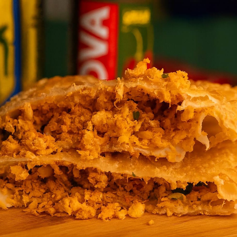 Pastel de carne de jareré!!!  Pastel com aproximadamente 19cm.