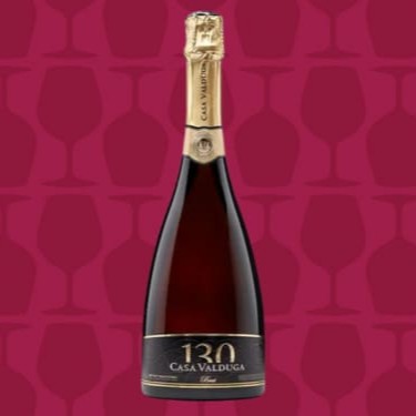 O Espumante mais premiado do Brasil 90 pontos|Guia Descorchados 2020 Ouro |Wines of Brazil Awards 2020 91 Pontos | Melhores Espumantes Brut e Melhores espumantes do Vale dos Vinhedos | Guia Descorchados 2019 Prata - Effervescents du Monde | França | 2018 Ouro - Concurso Catador | Chile | 2017 Ouro Duplo - Vinus | Argentina | 2017 Prata - Effervescents Du Monde | França | 2017   Em 2005, decidida a elaborar o espumante ícone do Brasil a Casa Valduga homenageou os 130 anos da chegada da família italiana no Brasil, e elaborou o incomparável Brut 130.