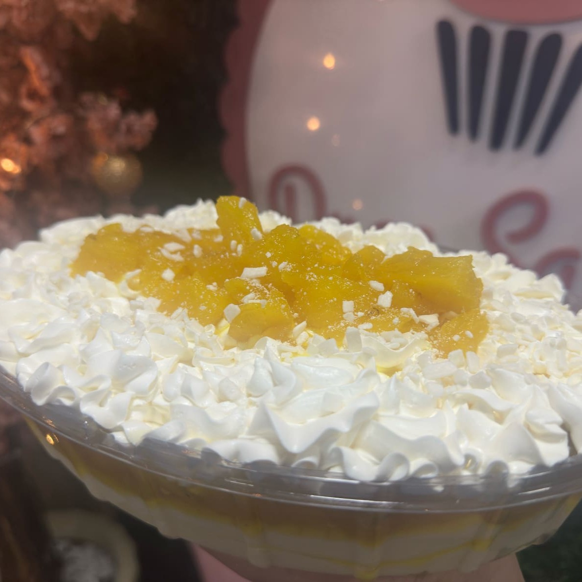 Creme de Ninho, com abacaxi, chantininho. Sobremesa perfeita.