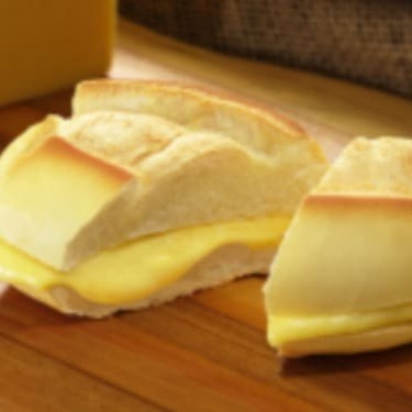 Pão Francês com Queijo Prato, Muçarela ou Minas