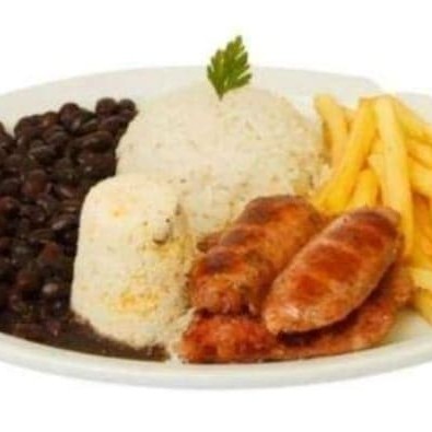 Delicie-se com o nosso suculento Linguiça Toscana de Frango acompanhado por um delicioso arroz, feijão cremoso e macarrão al dente. Para dar aquele toque especial, acrescentamos uma crocante farofa e um toque de frescor com alface e tomate. Nossa combinação única de sabores e texturas é garantia de uma refeição completa e saborosa que vai conquistar o seu paladar. Experimente agora!
