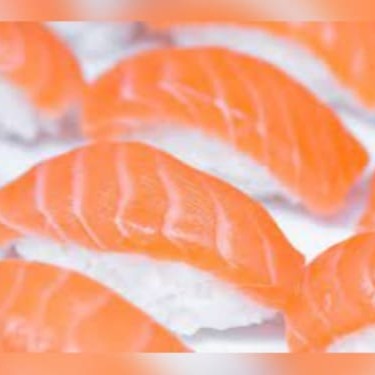 20 sushi salmão.
