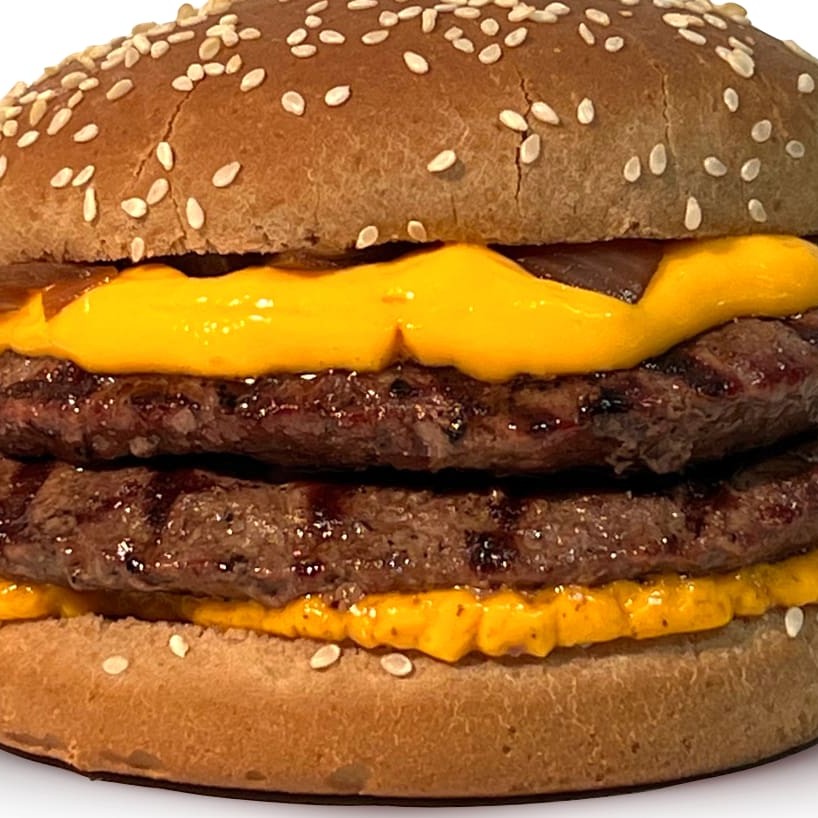 Pão, 2 carnes, cheddar, bacon, barbecue, maionese alho, cebola cripy, requeijão e batata palha