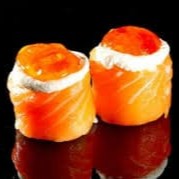 Lamina de salmão, arroz, creme cheese, suave geleia de pimenta