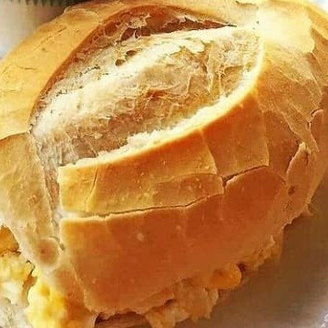 Pão com 2 ovos + guarana natural