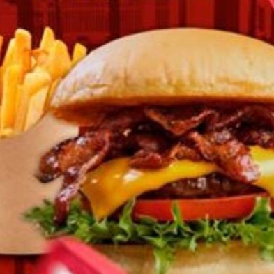 Pão com gergelim, 2 carnes, queijo, bacon, molho barbecue, e salada