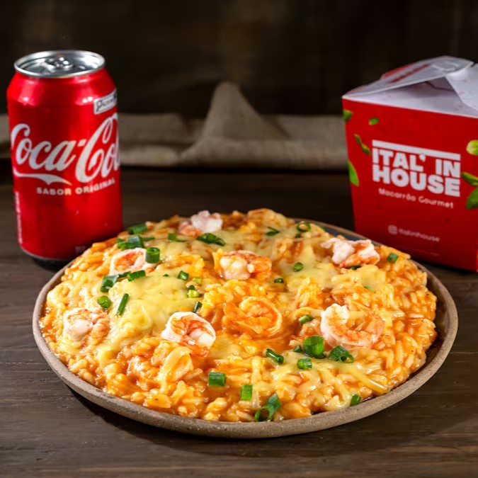 1 Box Risoto de aprox. 650g + 1 Refrigerante em Lata (350ml).
Valor: "A partir de" (a depender das opções de molhos disponíveis)