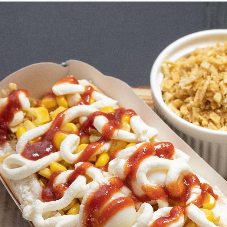 Pão - Tomate - Cebola - Molho - Ketchup - Maionese Bidog - Queijo - Batata - Milho - ovo - Ketchup de goibada - Polenghi