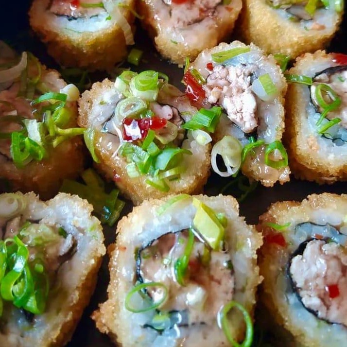 Atum    ----------tags------------- Sushi/japa/culinária japonesa/sushi em casa / promoções/makimonos/Philadelphia/filadélfia/hot filadélfia/ hot Philadelphia/sunomono/entre grátis/combinados/Carpaccio/cevite/sashimi de salmão/sushi por 1 real / promoção de hot/temaki/yakissoba