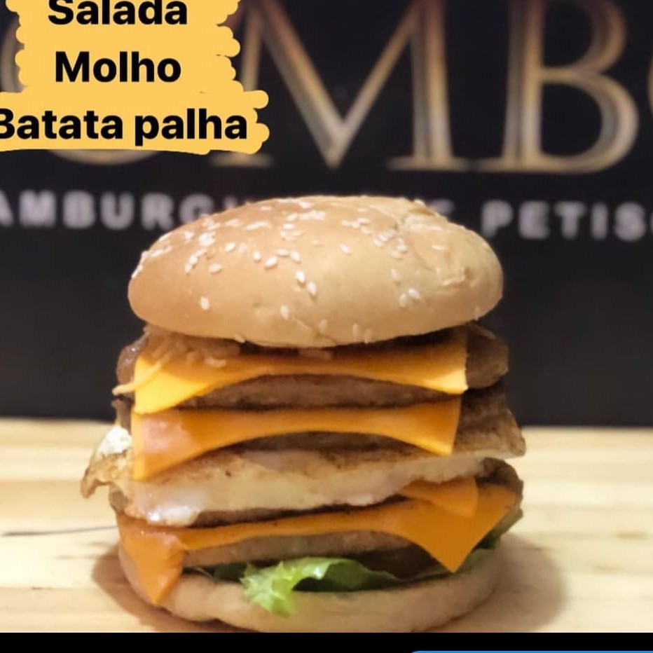 4 carnes 56gr 4 fatias de queijo  Ovo Bacon Salada  Ketchup  Maionese  Billy jack Batata palha