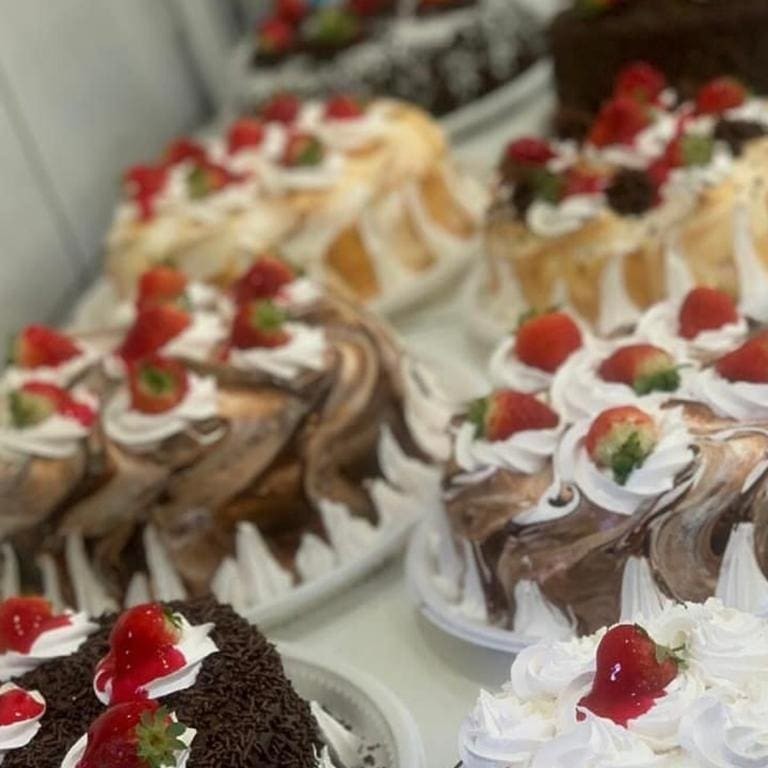 Serve em média 30 fatias.