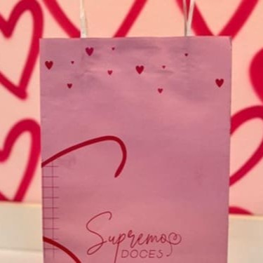 Sacolinha ideal para valorizar o seu presente!