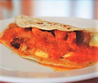 Quesadilla con Guisado