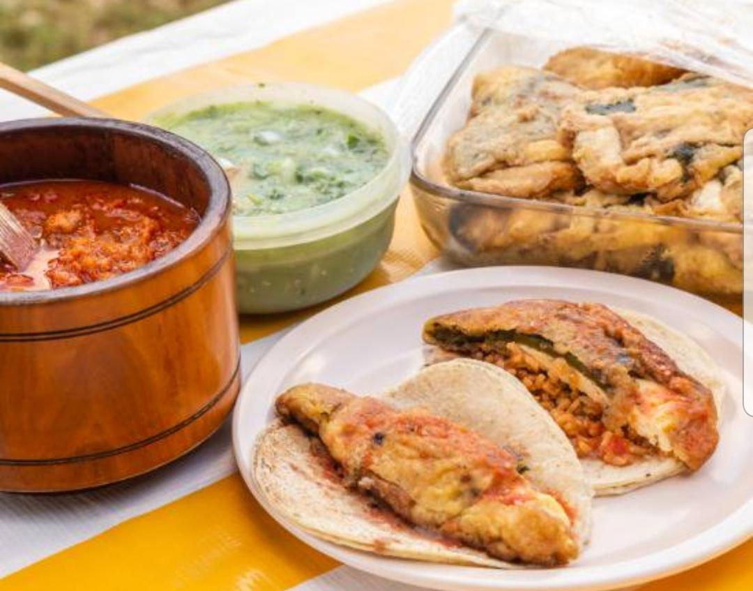 TACO DE CHILE RELLENO DE QUESO