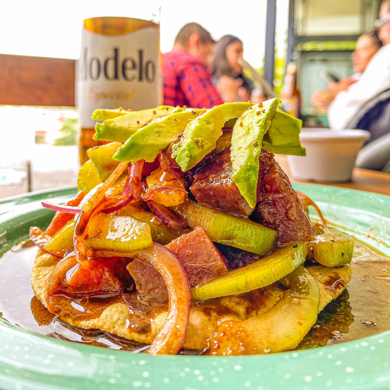 Tostada de Aguachile de Atún