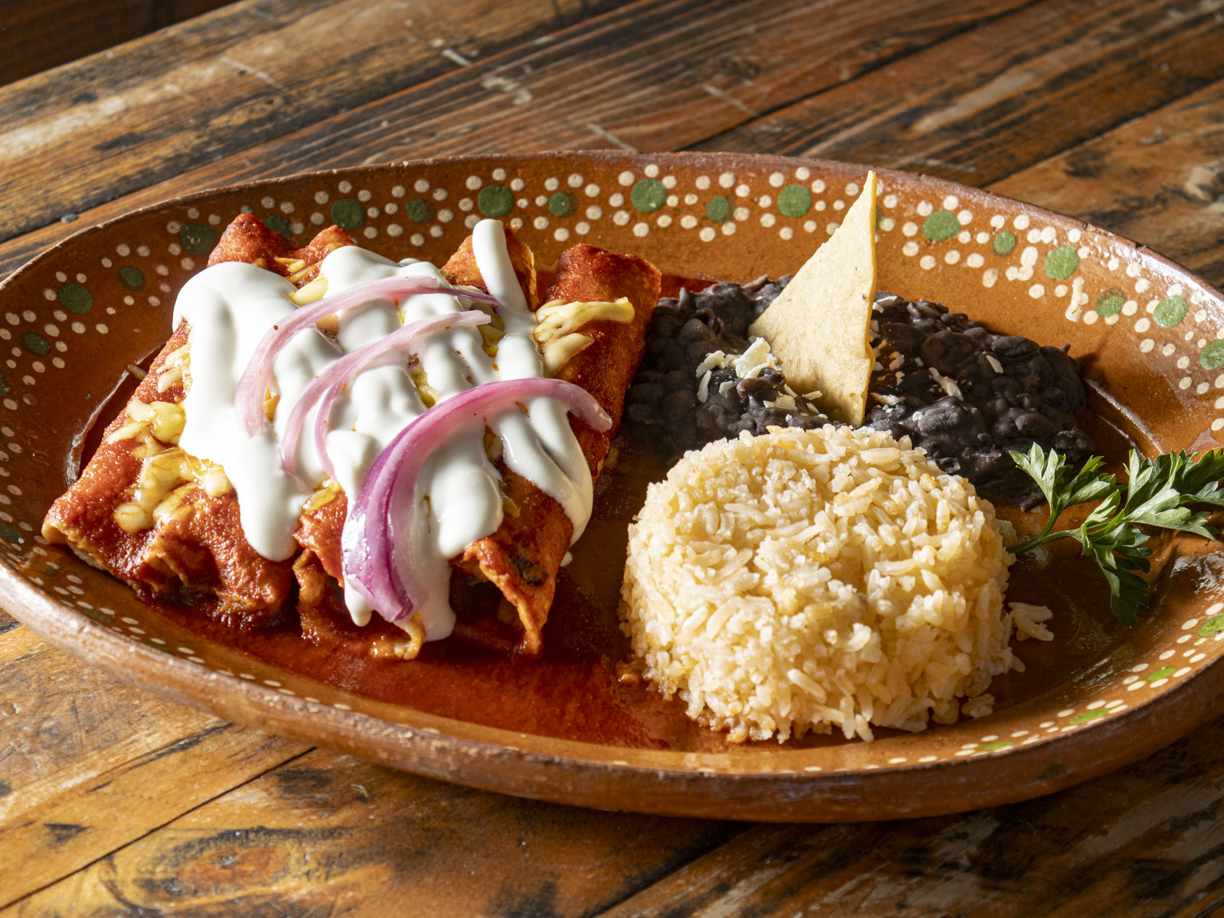 Enchiladas rojas de pollo