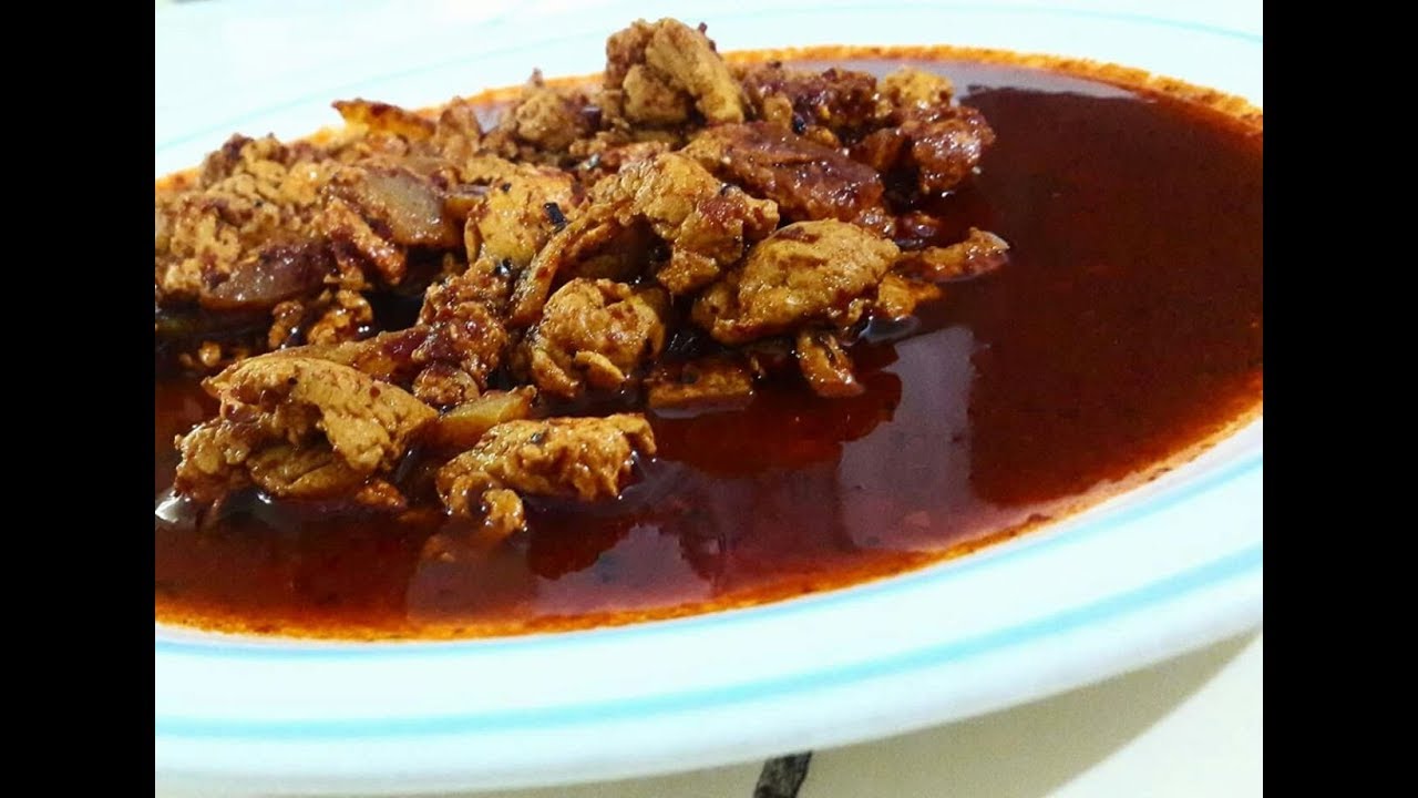 Huevo en Salsa Macha