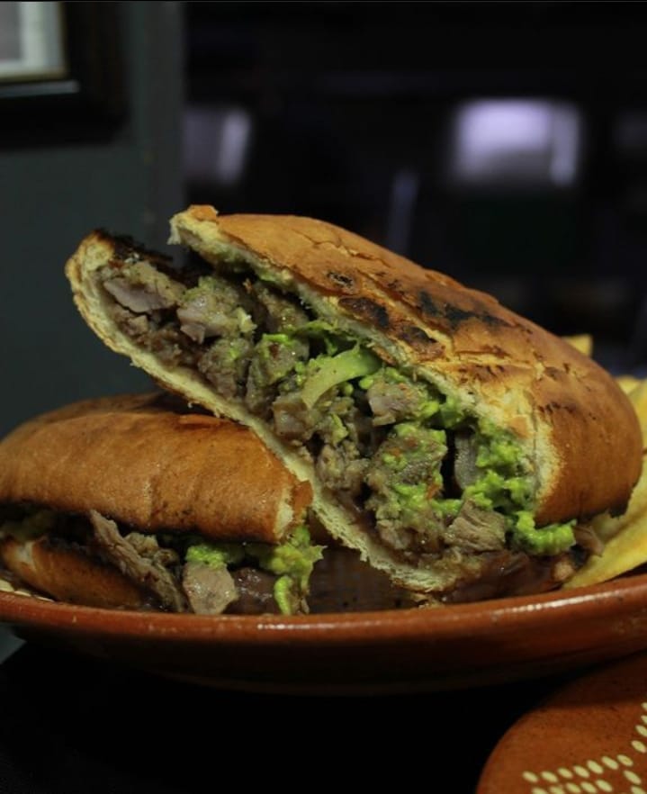 Pambazo de Asada