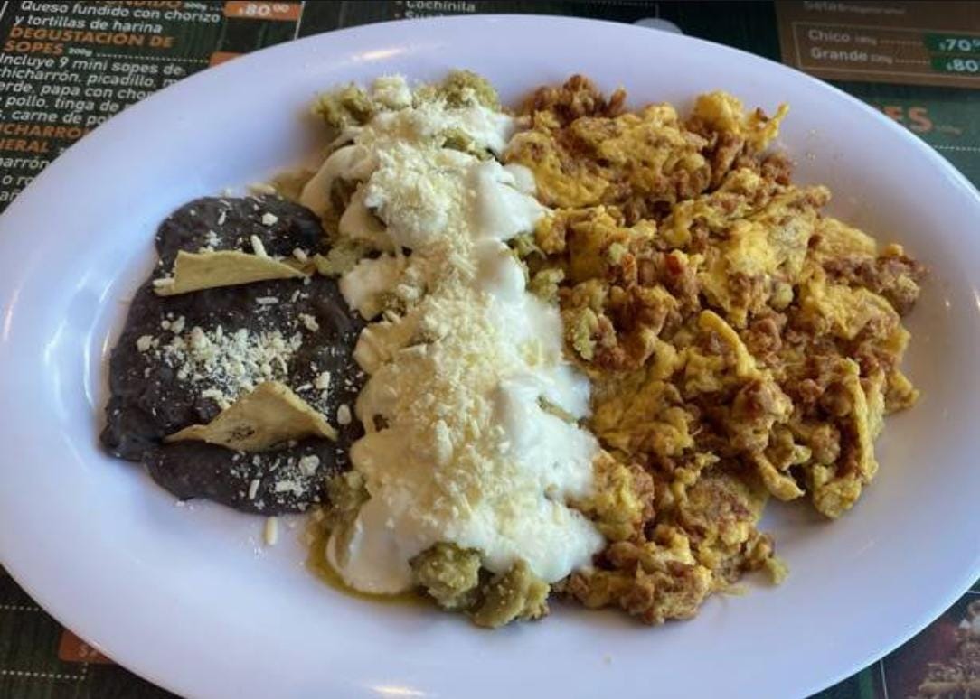 Desayuno Huevos Toluqueños