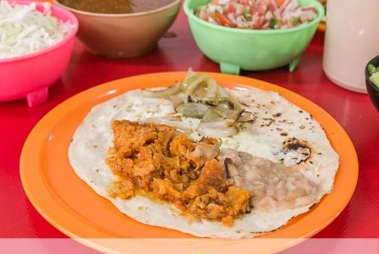 Quesadillas con 2 Guisados