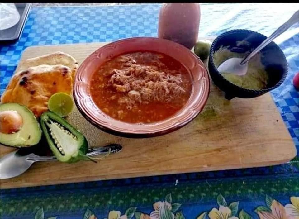 Plato de Barbacoa y Refresco 355 ml