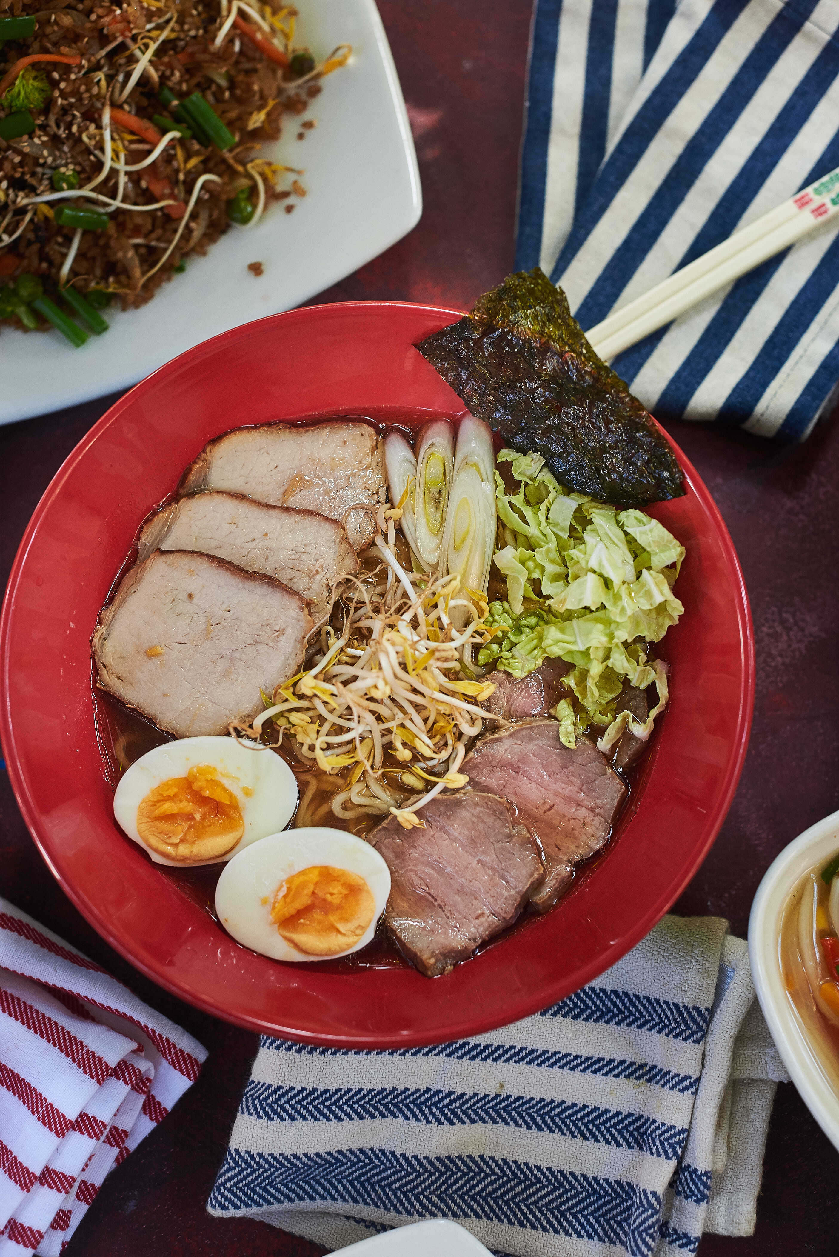 Sopa Ramen con Carne y Cerdo
