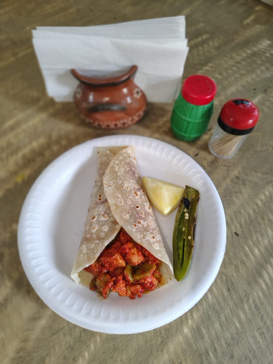 Taco de Carne de Puerco con Nopal