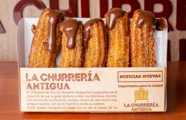 Churros Rellenos de Chocolate
