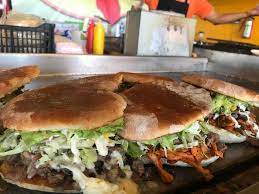 Torta de Res con Queso