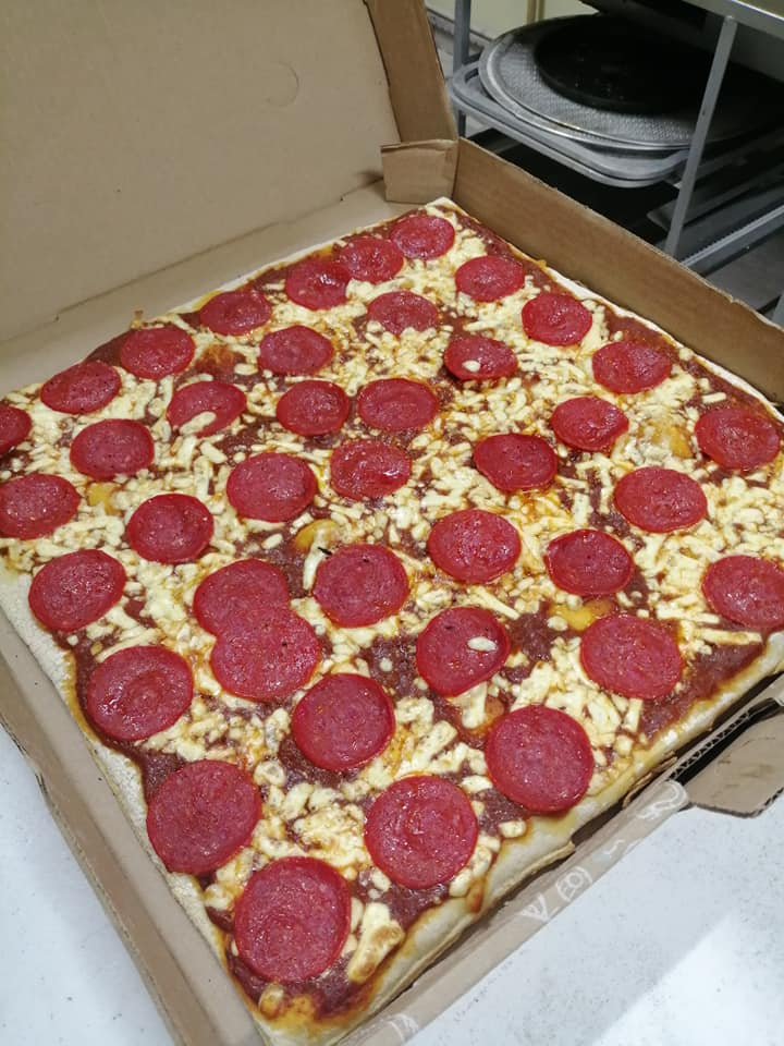 Pizza Peperoni