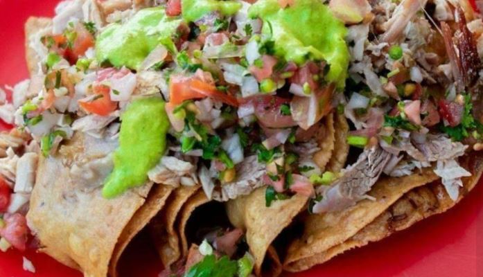 Orden de Tacos Dorados con Carnitas (5 Piezas)