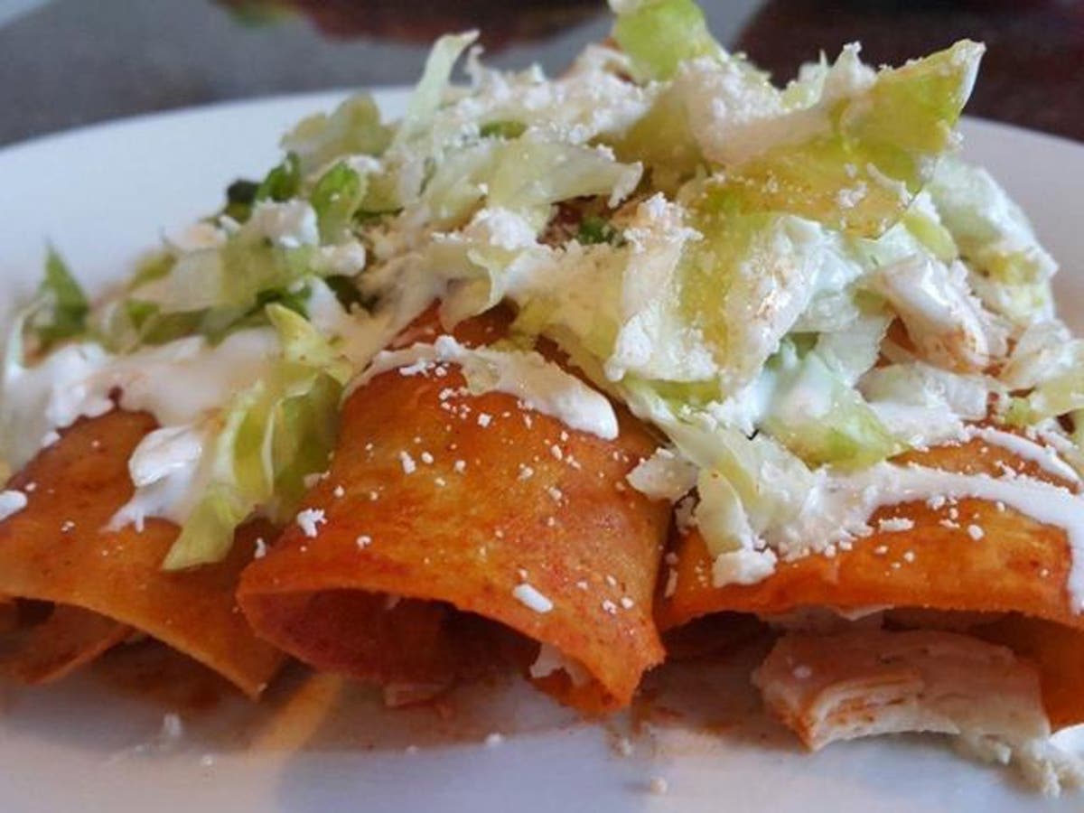 Orden de 3 Enchiladas de Pierna