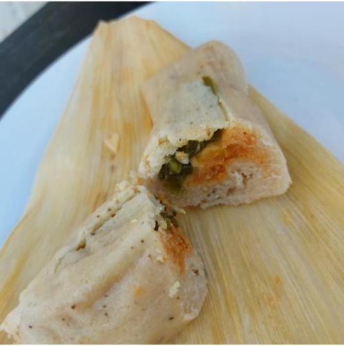 Tamal de Rajas con Queso