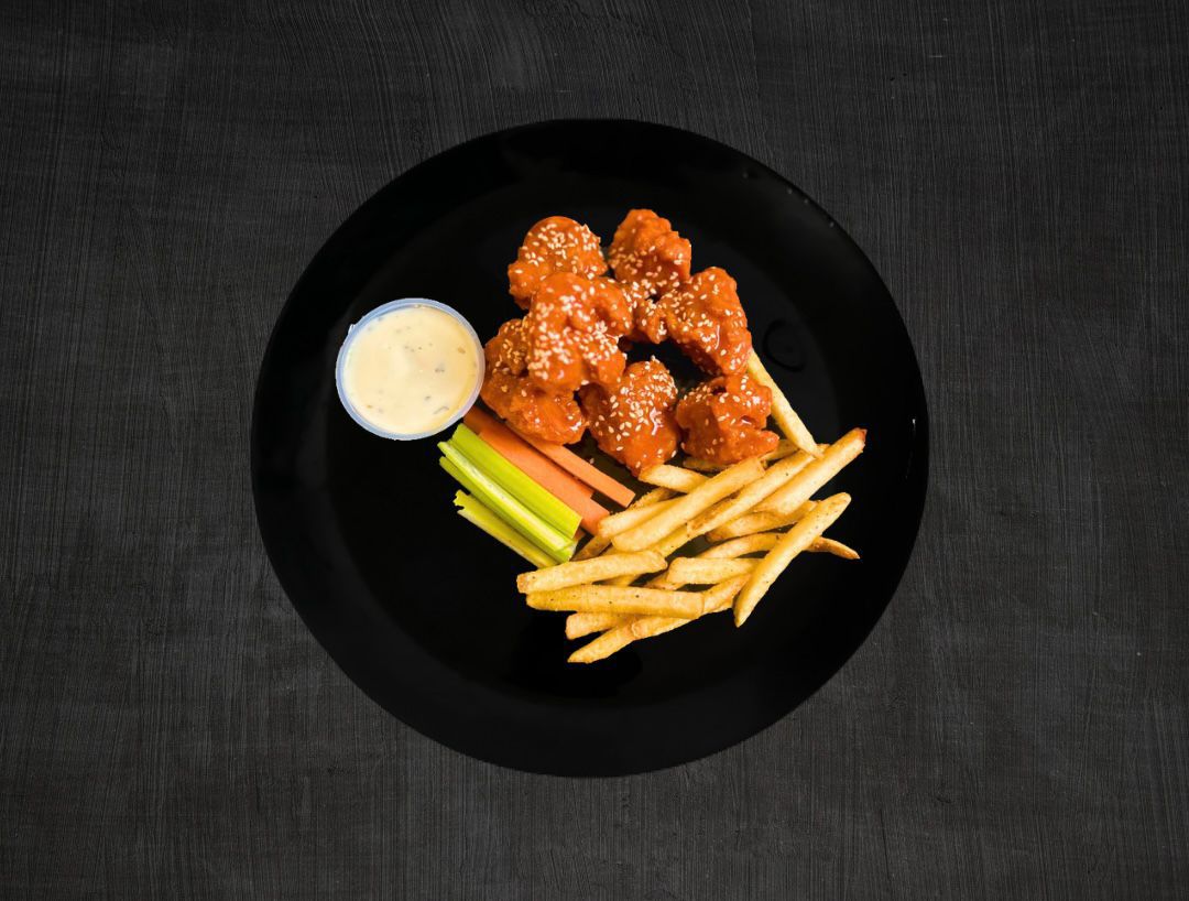 8 Boneless y Fries