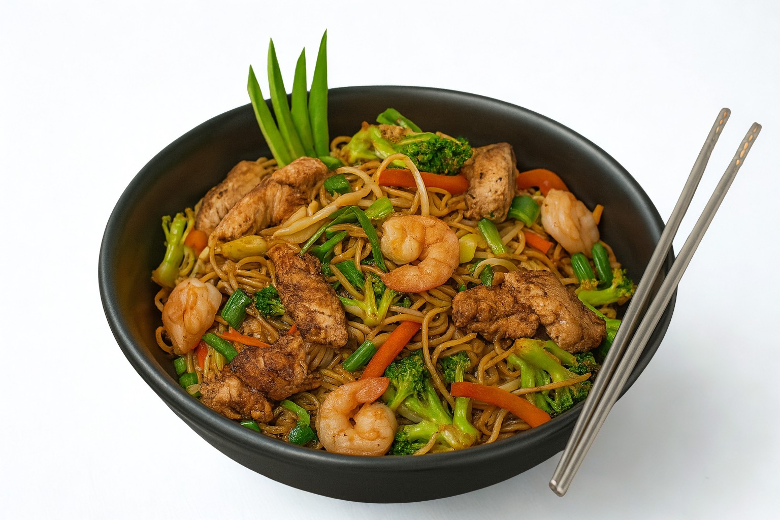 Chop Suey con Pollo y Camarón