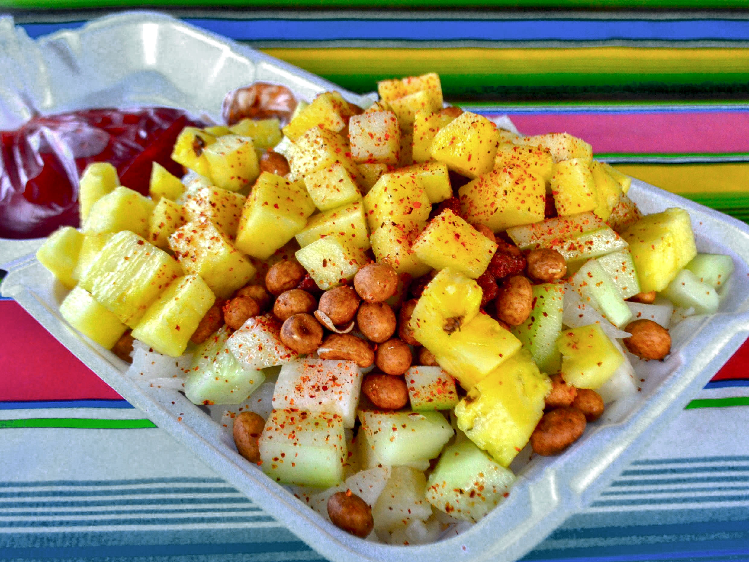 Tostilocos con Piña