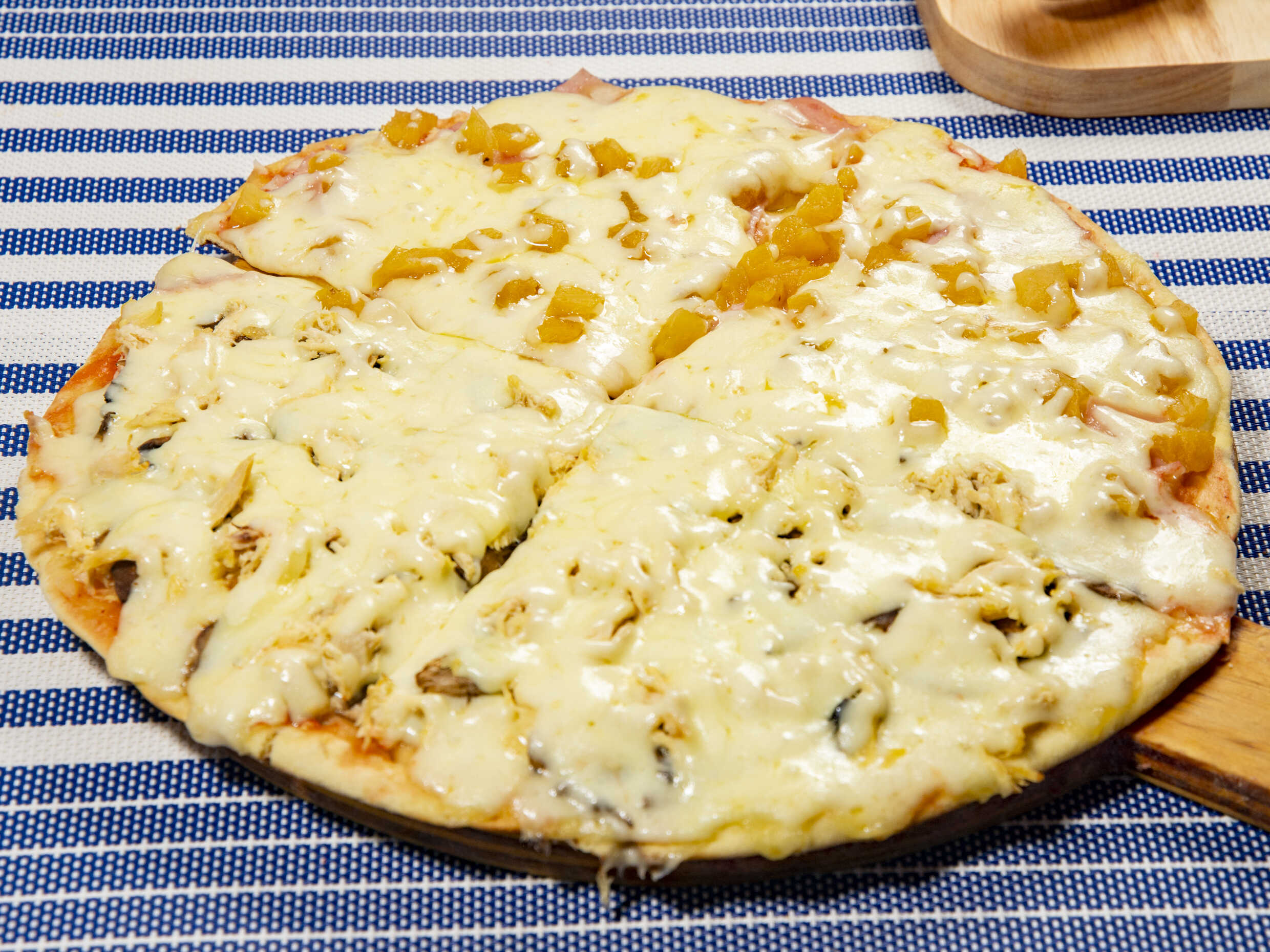 Pizza Pollo y Champiñón Mediana