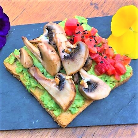 Toast Champiñones