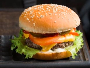 Hamburguesa Bacon + Papas a la Francesa