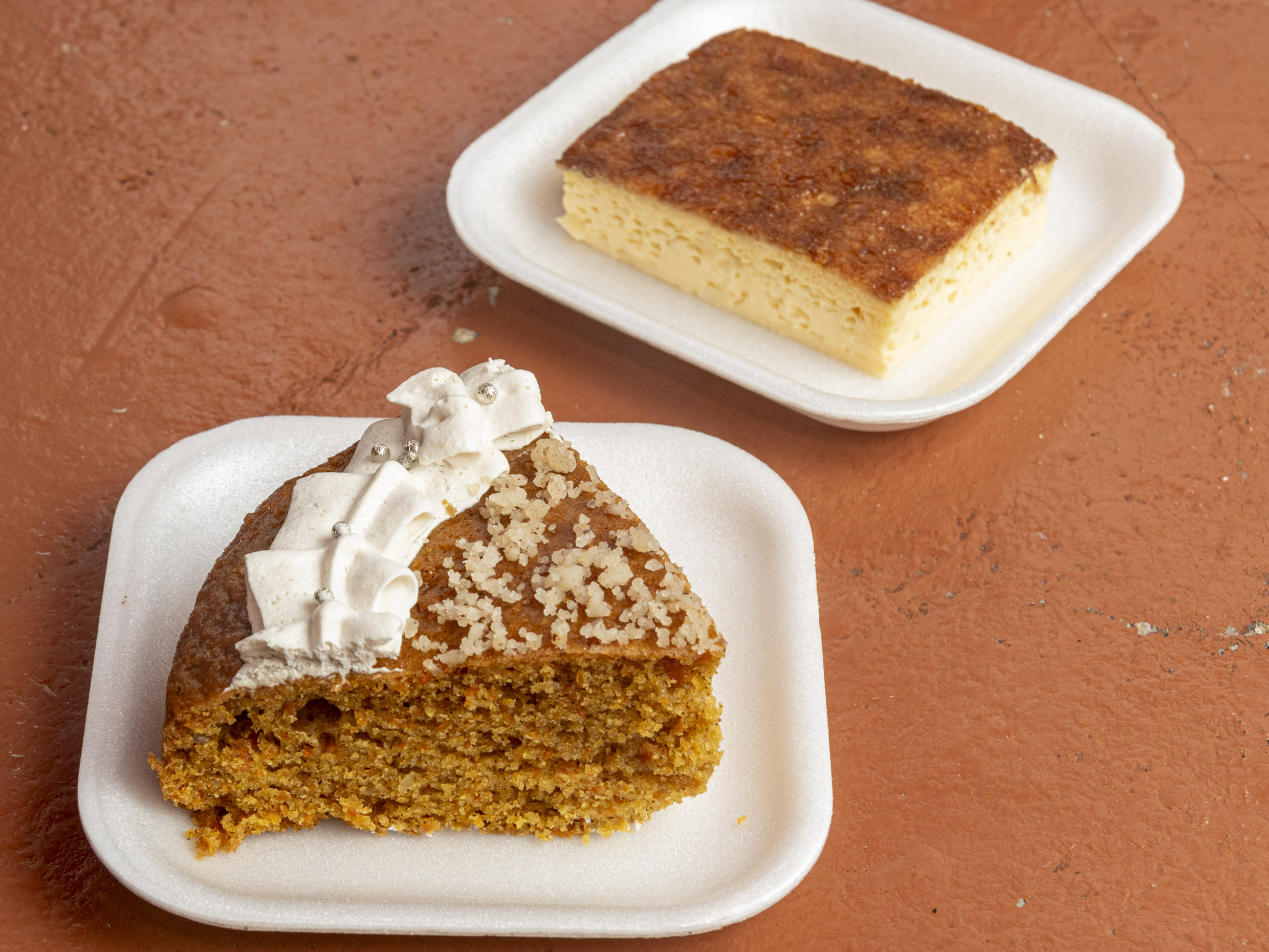 Leche Asada + Torta de Zanahoria